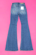 Load image into Gallery viewer, Cello Distressed Flare