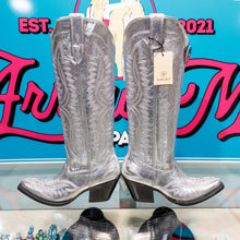 Load image into Gallery viewer, Ariat Casanova--Silver Shine
