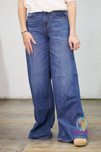 Load image into Gallery viewer, Ariat Ultra High Rise Calamity Comfort Wide Leg Jeans—Tampa

