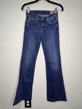 Load image into Gallery viewer, 24 Medium Wash Gold Pocket Tailorless
