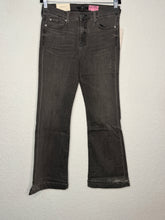 Load image into Gallery viewer, Size 30 Washed Black Tailorless
