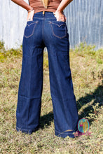 Load image into Gallery viewer, Ariat Ultra High Rise Veronica Wide Leg Jean
