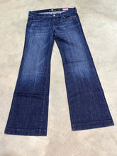 Load image into Gallery viewer, Size 31 Dojo
