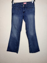 Load image into Gallery viewer, Ariat Mid Rise 28R Trouser
