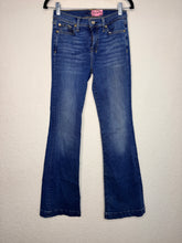 Load image into Gallery viewer, Size 26 Medium Wash White Pocket
