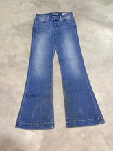 Load image into Gallery viewer, Size 27 Sadee
