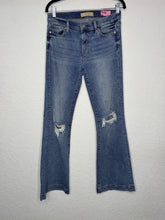 Load image into Gallery viewer, Size 28 Luxe Vintage

