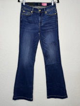 Load image into Gallery viewer, Size 27 Medium Melrose 36"
