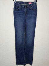 Load image into Gallery viewer, Wrangler Willow 7/38
