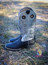 Load image into Gallery viewer, Ariat Round Up Ryder—Dark Carbon/Antique Silver
