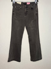 Load image into Gallery viewer, Size 30 Washed Black Tailorless
