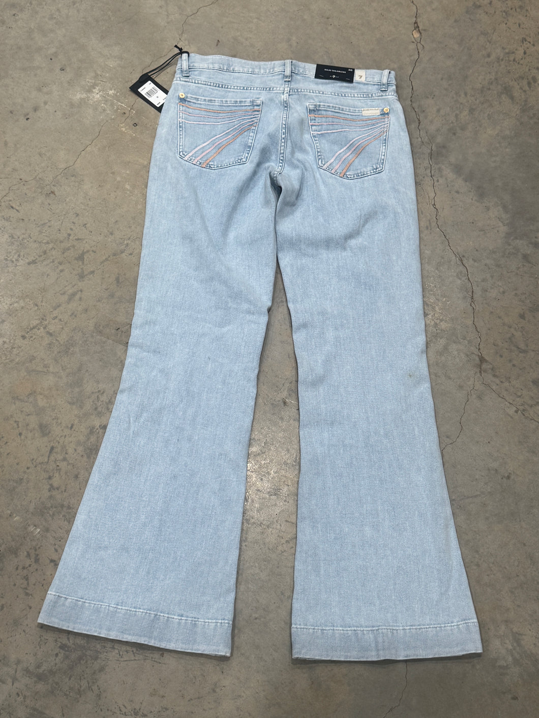 Size 30 Malibu Sky Tailorless