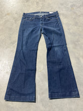 Load image into Gallery viewer, Dojo Size 32
