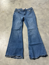 Load image into Gallery viewer, Wrangler 31x32
