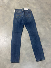 Load image into Gallery viewer, 7FAMK Gwenevere Skinny--Medium Wash
