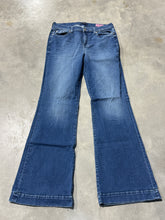 Load image into Gallery viewer, Size 30 Sally Dojos
