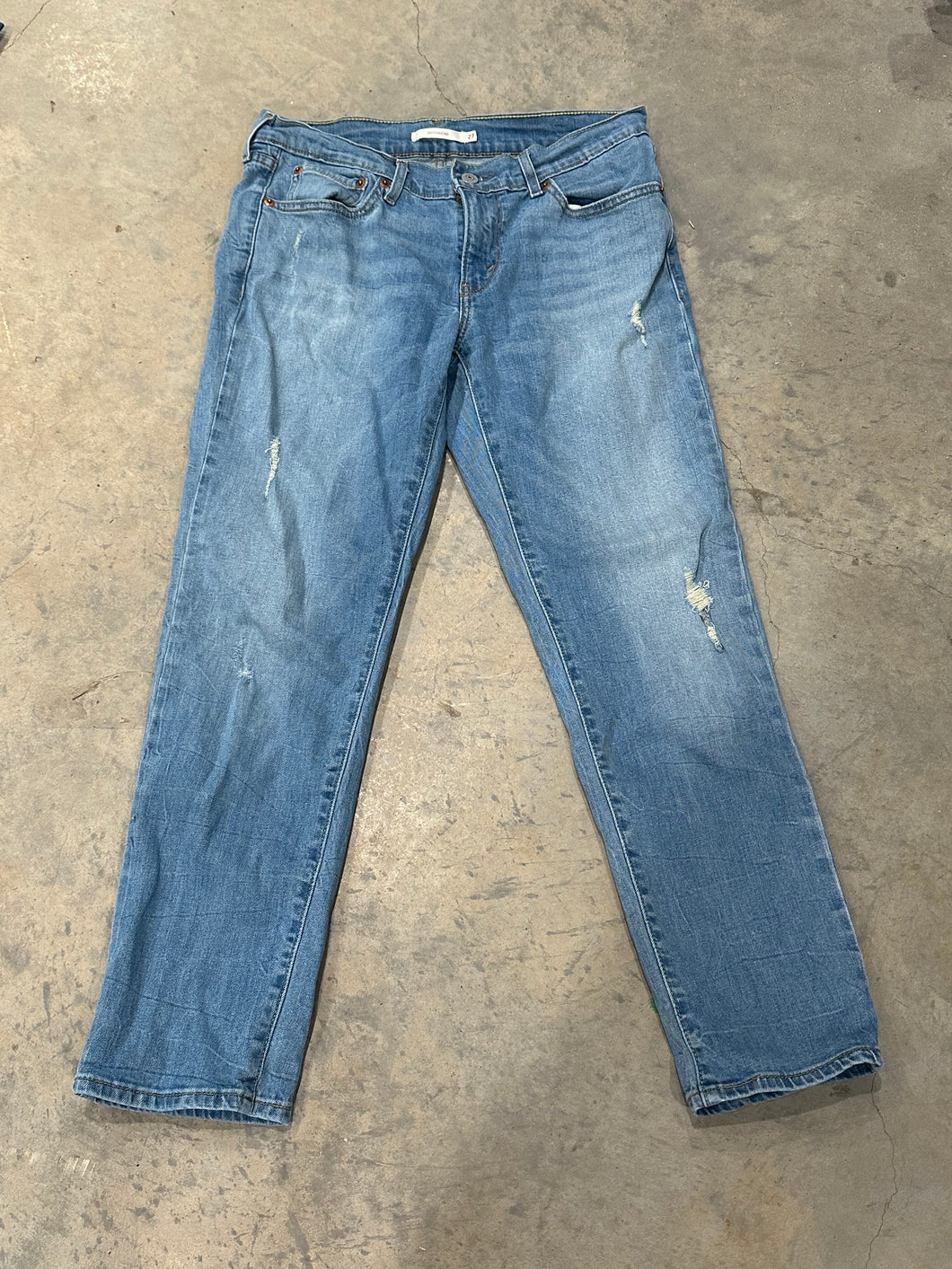 Size 27 Levi Boyfriend Jeans