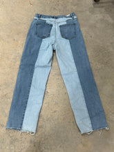 Load image into Gallery viewer, Size 9 Almost Famous Jeans
