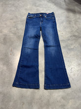 Load image into Gallery viewer, Size 28 Medium Wash Gold Pocket Tailorless
