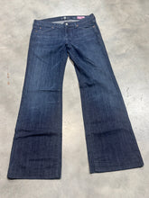 Load image into Gallery viewer, Size 30 Dojo
