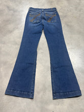 Load image into Gallery viewer, Size 25 Medium Wash Gold Pocket Tailorless
