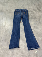 Load image into Gallery viewer, Size 25 A Pocket Elise
