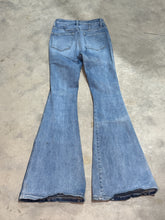 Load image into Gallery viewer, 24 Flying Monkey
