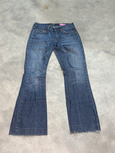 Load image into Gallery viewer, Size 26 Dojo
