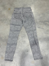 Load image into Gallery viewer, 0/25R Snakeskin Skinny Jeans
