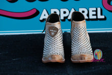 Load image into Gallery viewer, Ariat Dixon Studs—Old West Tan
