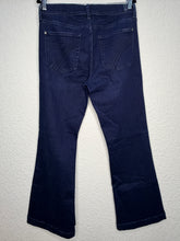 Load image into Gallery viewer, Size 31 Dark Wash
