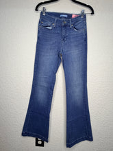 Load image into Gallery viewer, Size 25 Sadee Tailorless
