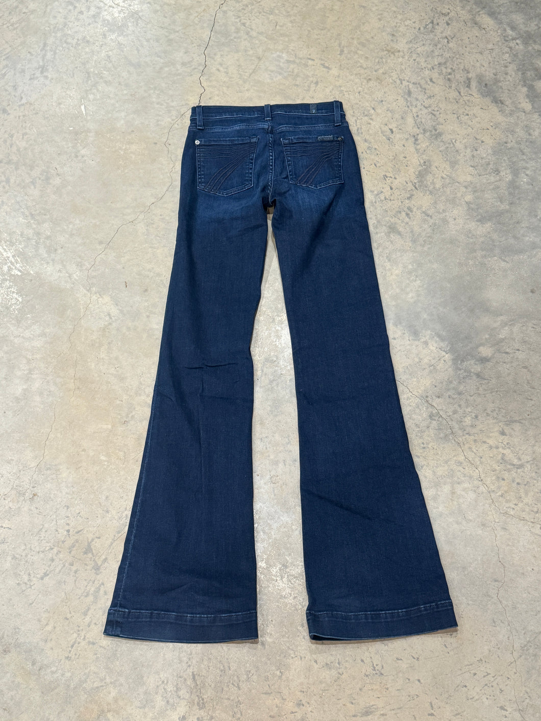 Size 25 Dark Wash