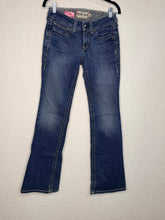 Load image into Gallery viewer, Ariat 26R Bootcut
