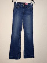 Load image into Gallery viewer, Size 28 Medium Melrose
