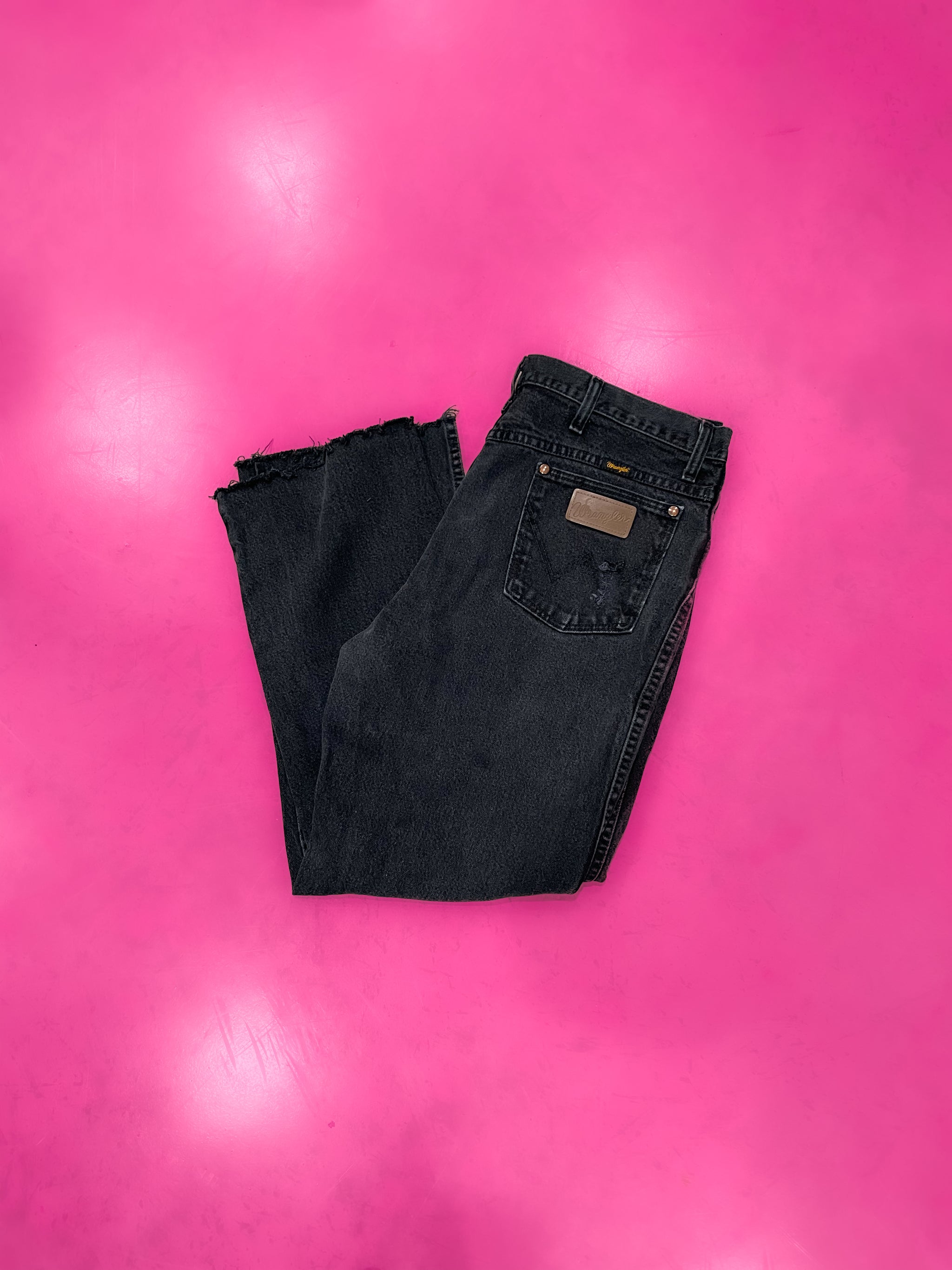 Black Wrangler 34 – Arrow M Apparel